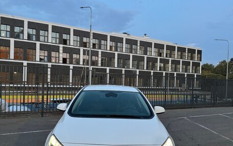 Opel Astra J, 2011 год, 700 000 рублей, 8 фотография