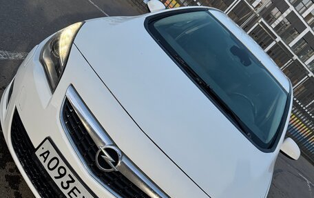 Opel Astra J, 2011 год, 700 000 рублей, 11 фотография