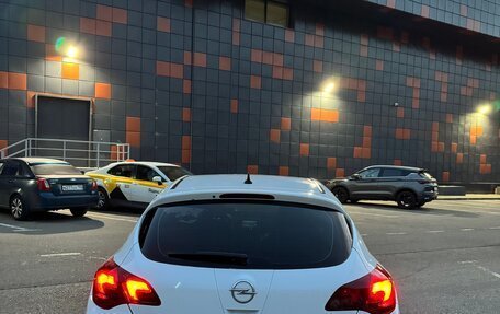 Opel Astra J, 2011 год, 700 000 рублей, 13 фотография