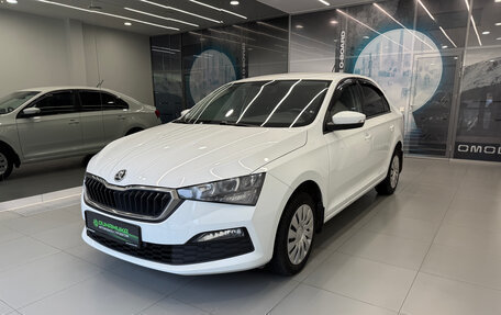 Skoda Rapid II, 2021 год, 1 550 000 рублей, 1 фотография