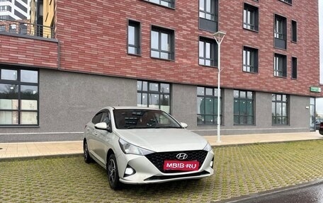 Hyundai Solaris II рестайлинг, 2020 год, 1 300 000 рублей, 1 фотография