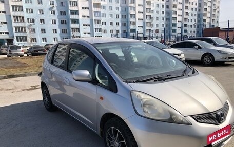 Honda Fit III, 2008 год, 440 000 рублей, 2 фотография