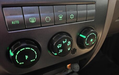 ЛуАЗ Patriot, 2013 год, 530 000 рублей, 11 фотография