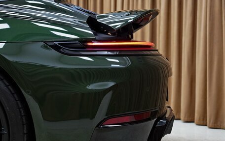 Porsche 911, 2025 год, 33 990 000 рублей, 38 фотография