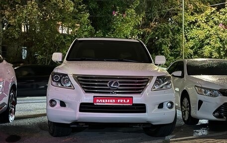 Lexus LX III, 2011 год, 3 150 000 рублей, 1 фотография