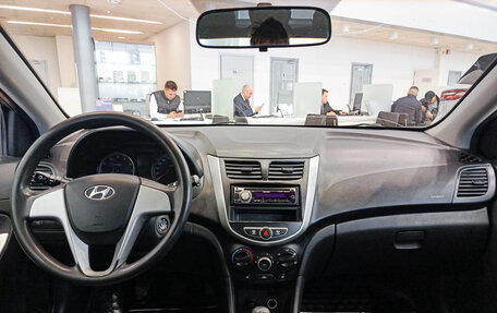 Hyundai Solaris II рестайлинг, 2011 год, 577 000 рублей, 17 фотография