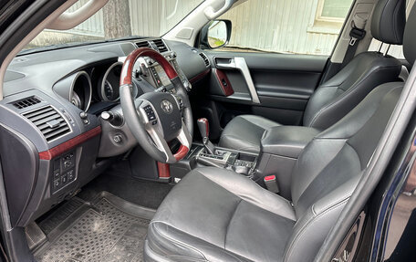 Toyota Land Cruiser Prado 150 рестайлинг 2, 2016 год, 3 950 000 рублей, 7 фотография