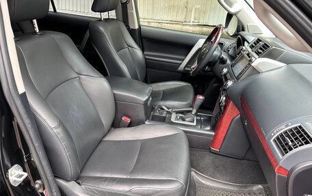 Toyota Land Cruiser Prado 150 рестайлинг 2, 2016 год, 3 950 000 рублей, 9 фотография