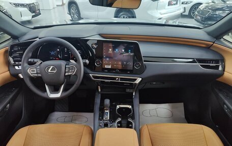 Lexus RX IV рестайлинг, 2025 год, 7 899 000 рублей, 11 фотография