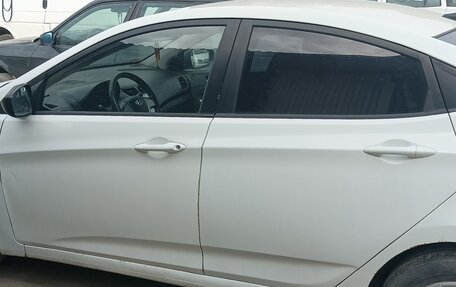 Hyundai Solaris II рестайлинг, 2013 год, 510 000 рублей, 4 фотография