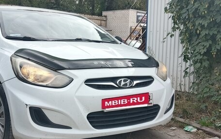 Hyundai Solaris II рестайлинг, 2013 год, 510 000 рублей, 2 фотография