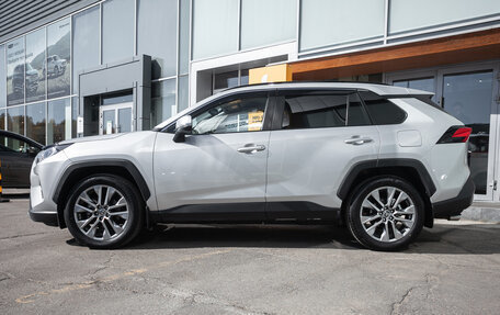 Toyota RAV4, 2021 год, 2 997 000 рублей, 4 фотография