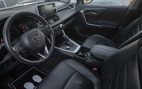 Toyota RAV4, 2021 год, 2 997 000 рублей, 9 фотография