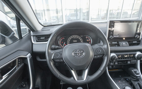Toyota RAV4, 2021 год, 2 997 000 рублей, 18 фотография