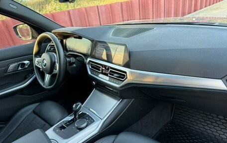 BMW 3 серия, 2020 год, 3 400 000 рублей, 14 фотография