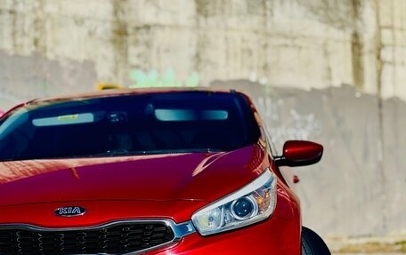 KIA cee'd III, 2013 год, 1 380 000 рублей, 2 фотография