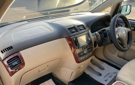 Toyota Ipsum II, 2002 год, 500 000 рублей, 13 фотография
