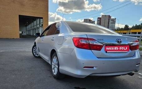 Toyota Camry, 2013 год, 1 389 000 рублей, 10 фотография