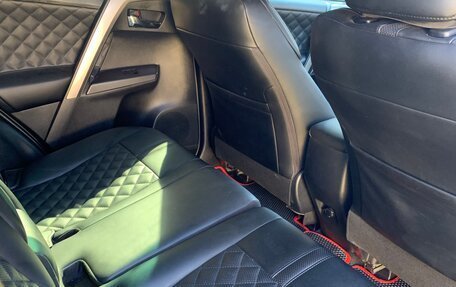 Toyota RAV4, 2018 год, 2 380 000 рублей, 13 фотография