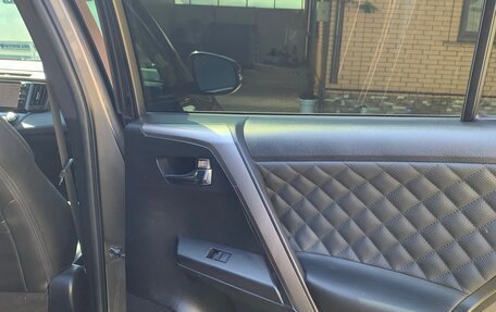 Toyota RAV4, 2018 год, 2 380 000 рублей, 14 фотография