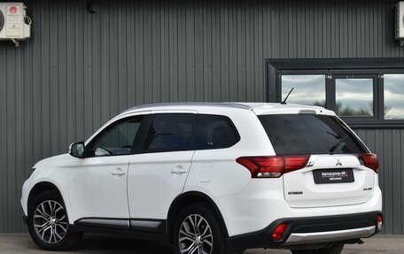 Mitsubishi Outlander III рестайлинг 3, 2015 год, 1 349 999 рублей, 4 фотография