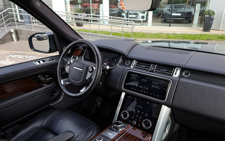 Land Rover Range Rover IV рестайлинг, 2018 год, 5 999 000 рублей, 11 фотография
