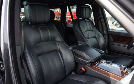 Land Rover Range Rover IV рестайлинг, 2018 год, 5 999 000 рублей, 30 фотография
