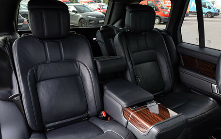 Land Rover Range Rover IV рестайлинг, 2018 год, 5 999 000 рублей, 35 фотография