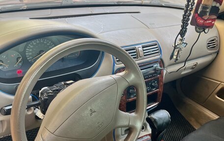 Mitsubishi Galant VIII, 2001 год, 250 000 рублей, 2 фотография
