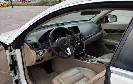 Mercedes-Benz E-Класс, 2011 год, 1 400 000 рублей, 11 фотография