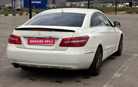 Mercedes-Benz E-Класс, 2011 год, 1 400 000 рублей, 3 фотография