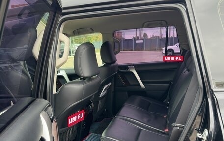 Toyota Land Cruiser Prado 150 рестайлинг 2, 2013 год, 3 760 000 рублей, 12 фотография