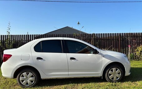 Renault Logan II, 2017 год, 620 000 рублей, 5 фотография