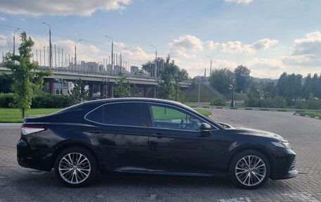 Toyota Camry, 2020 год, 2 690 000 рублей, 2 фотография
