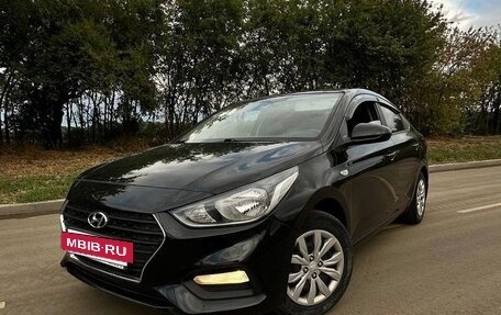 Hyundai Solaris II рестайлинг, 2018 год, 1 350 000 рублей, 8 фотография