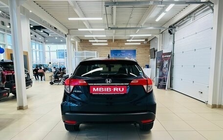 Honda Vezel, 2018 год, 2 329 000 рублей, 5 фотография