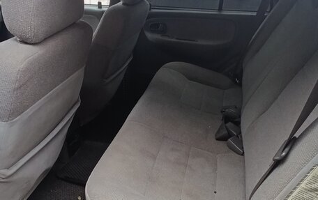 KIA Sportage IV рестайлинг, 2005 год, 400 000 рублей, 8 фотография