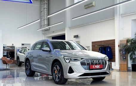 Audi e-tron I, 2022 год, 5 200 000 рублей, 3 фотография