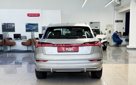 Audi e-tron I, 2022 год, 5 200 000 рублей, 6 фотография