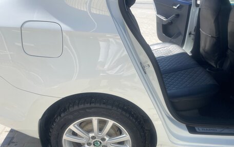 Skoda Rapid I, 2015 год, 1 050 000 рублей, 10 фотография