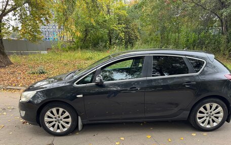 Opel Astra J, 2011 год, 670 000 рублей, 4 фотография