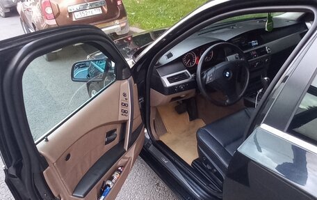 BMW 5 серия, 2004 год, 1 100 000 рублей, 9 фотография