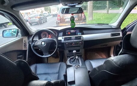 BMW 5 серия, 2004 год, 1 100 000 рублей, 11 фотография