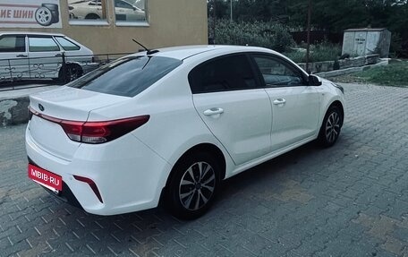 KIA Rio IV, 2017 год, 1 590 000 рублей, 3 фотография