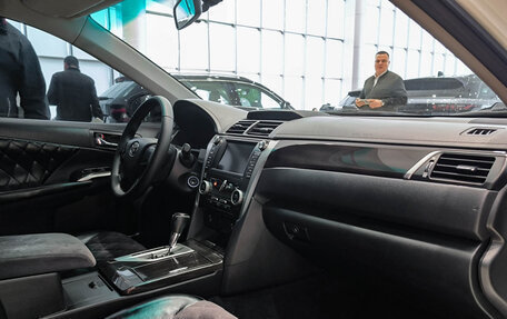 Toyota Camry, 2014 год, 1 680 000 рублей, 15 фотография