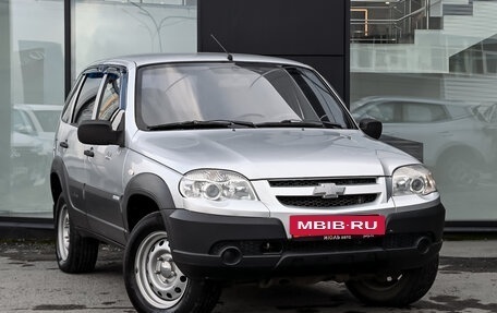 Chevrolet Niva I рестайлинг, 2011 год, 500 000 рублей, 3 фотография