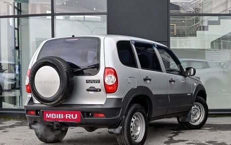 Chevrolet Niva I рестайлинг, 2011 год, 500 000 рублей, 4 фотография