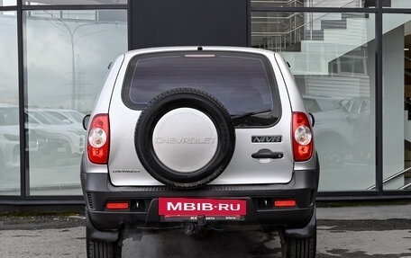 Chevrolet Niva I рестайлинг, 2011 год, 500 000 рублей, 5 фотография