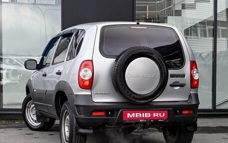 Chevrolet Niva I рестайлинг, 2011 год, 500 000 рублей, 6 фотография