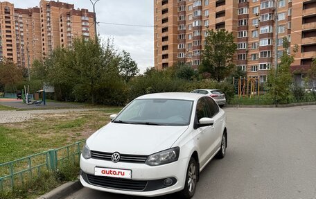 Volkswagen Polo VI (EU Market), 2013 год, 910 000 рублей, 3 фотография